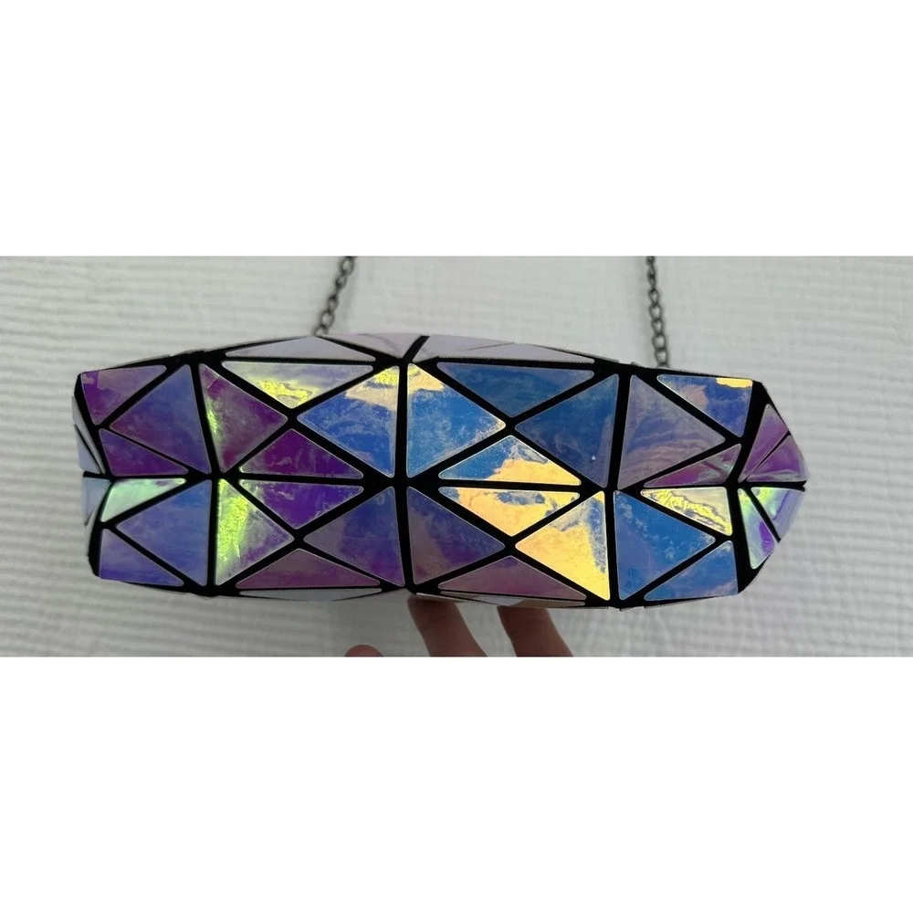 Hot Look Geometric Luminous‎ Iridescent Holographic Crossbody Purse